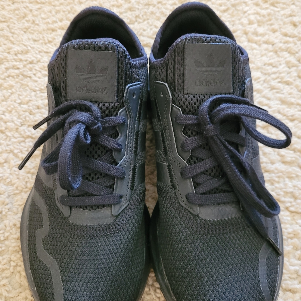 Addidas Running Shoes for Men. Black, Size 7